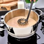 مضرب البيض الحلزوني